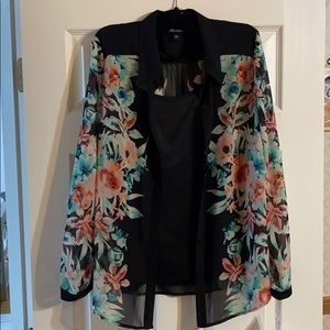 Ladies NWT size XL 2piece cami with blouse